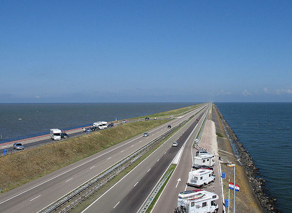 Bestand:Afsluitdijk k.jpg