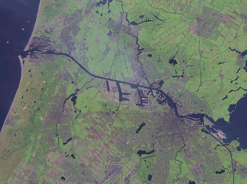 Bestand:Noordzeekanaal polders.jpg